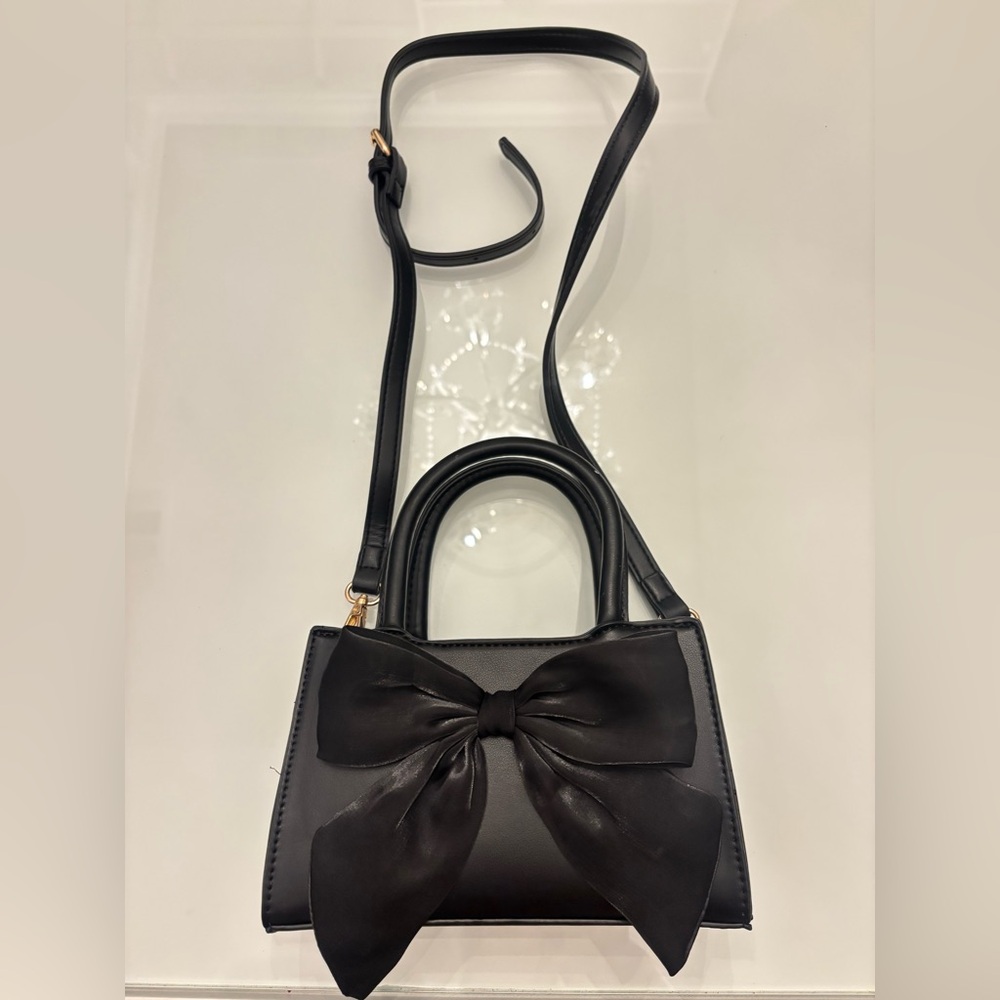 Tres Chic Tulle Bow Faux Leather Handbag